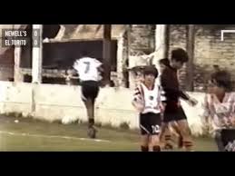 A successful transfer deal for messi would be among the most famous days in newell's old however, ralph was keen to raise hopes too much. Messi 12 Years Old Game Highlights With Newell S Old Boys Argentina ÙÙØ³Ù Ø¹ÙØ±Ù 12 Ø³ÙØ© ÙÙ Ø§ÙØ§Ø±Ø¬ÙØªÙÙ Youtube