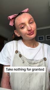 Lilly Downs's Instagram, Twitter & Facebook