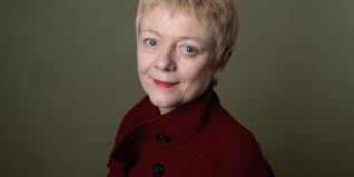 Les Champs de la Lune » : quel jardin feraient les humains sur la Lune ? On  a lu le roman SF de Catherine Dufour