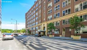 Michigan avenue, and the loop, grand plaza is in an incredible location in chicago's river north neighborhood. 540 N Lake Shore Drive 305 Chicago Il 60611 Mls 09692968 Properties
