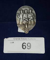 Volgende werkdag geleverd (ivm corona. 1935 German Nazi Pin Tag Der Arbeit W Swastika