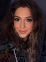 Who do I look like ?