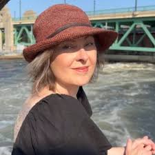 Rebecca Meek (@beccastuff)