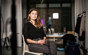 Climate activist #fridaysforfuture • student • author • born 364 ppm, based in berlin. Klare Worte Von Luisa Neubauer Anscheinend Wollte Man Die Klima Krise Nie Ernst Nehmen
