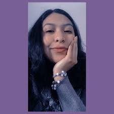 Carina Aparicio's Instagram, Twitter & Facebook