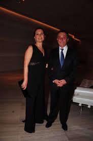 Berna çebi ile 1986 yılında dünyaevine giren ahmet nur çebi, elgiz nur, mina nur ve babasının adını verdiği yaşar kaptan adında 3 çocuğa sahiptir. Cebiler In Dolmabahce Ziyareti Ht Kulup Galerilari