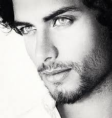 Karol Saenz (nsaenz10)