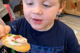 Boy, 4, raises money for Sheffield Children's Hospital to mark friend's  first cancer-free Christmas