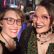 Cara Burns (@caraburns13)