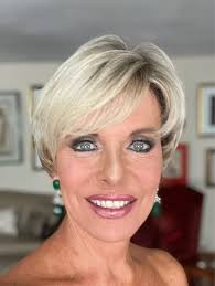 Mac Frost Lipstick, Plum Dandy curated