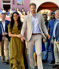Our Duchess Looks Like A Disney Princess After Their Visit To Auwal Mosque The Oldest Mosqu Prince Harry And Megan American Princess Meghan Markle