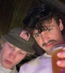 ?media_id=3240031768890274847