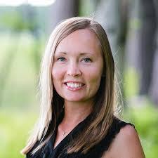 Bonnie Greenwood's Instagram, Twitter & Facebook