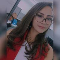 300+ perfiles de «Suyen»