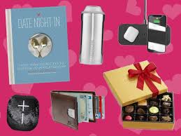Getting a good gift for the guy in your life is a tough task nonetheless, especially with every brand under the sun practically screaming at you to buy their stuff. Valentine S Day 2020 Best Gifts For Men Dealtown Us Patch