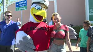 No one knows when plastic surgery addiction can turn into a life fighting disease, ripping your body apart and leaving you miserable. Brazil Model Andressa Urach Goes Topless For Cristiano Ronaldo Explicit Video Ruptly
