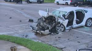 1 killed, 2 injured in high-speed crash along Westpark Drive