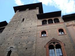 Башни Болоньи - достопримечательности города Болонья, Италия