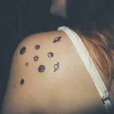 Minimalist Tattoos Omuz Dovmesi Dovme Minik Dovmeler