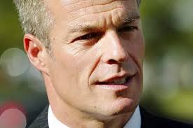 Mr Loophole Nick Freeman joins fight to save courtroom 'Bible oath'