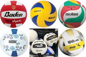 Banen er litt mindre, den er dekket av sand og ofte utendørs, og lagene består av to spillere, istedenfor seks. Vbm Supplier Spotlight The 2017 Indoor And Outdoor Volleyballs Volleyballmag Com