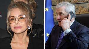 Huge booty hot girl anal raw clip