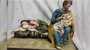 .votive (sette dolori e sette gioie) riprodotte nel santuario mariano di nostra signora di torreciudad, in spagna, luogo sacro valorizzato e molto amato da san sempre troppo poco valorizziamo e amiamo la figura e la presenza paterna di san giuseppe. La Tenerezza Della Famiglia Di Nazareth Vatican News