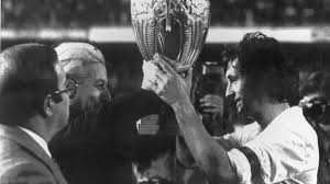 El chelsea, campeón de europa, tiene siete títulos europeos, seis títulos de premier league y ocho fa cups.el villarrea, por su parte, tiene un título de la. La Primera Supercopa De Europa Del Futbol Espanol Cumple 40 Anos Eurosport