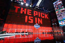 T's that time of year again when nfl dreams are made as american football's hottest prospects take part in the 2021 draft. Irgeaof3cfbigm