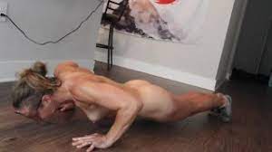 Strip until Naked HIIT Workout! - Pornhub.com