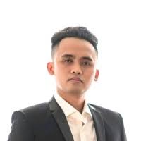 700+ “Tomas” profil