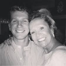 LuAnn Knoblauch (@luknob)