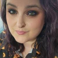 Shalene Jones's Instagram, Twitter & Facebook