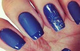 Jennifer lópez apuesta por el azul marino las uñas pintadas de jennifer lópez son largas y exuberantes. Decoracion De Unas Color Azul Marino Unas Decoradas