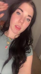 Pamela Otis's Instagram, Twitter & Facebook