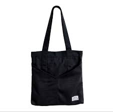 Túi Vải Canvas Đen Ngăn Ngoài, Less Than Three - CHUS