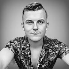 Jake Land (@Jake_L_Official)