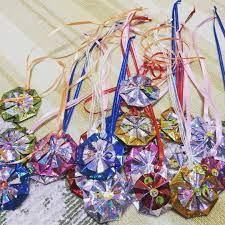 10選 レベルの高い手作りメダルのデザインまとめ メダル 手作り クラフト メダル の 作り方