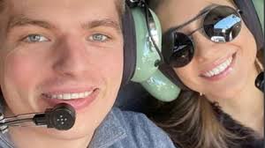 Vandaag was vermoedelijk niet de dag dat verstappen naar buiten ging brengen dat hij weer single was. Max Verstappen En Vriendin In Stijl Richting Teamweekend Oostenrijk Motors Addict