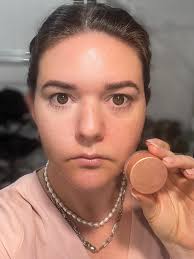 What is a good no crease concealer for dark skin?