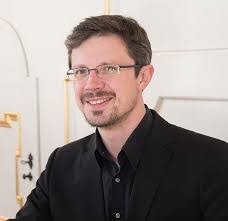 Avi Stein's Instagram, Twitter & Facebook