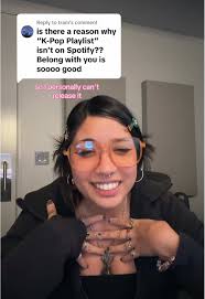 Devyn (@devynsawyer)