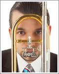 Zoltan Kiss Mnozil Brass [www.mnozilbrass.at]. :: Speelt het Schagerl trombonemodel KISSBONE :: Informatie over het trombonemodel KISSBONE -&gt; Link - kiss