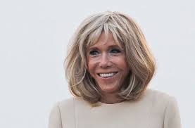 This programme supports and trains young adults over the age of 25 who. Cristina Cordula Presente Ses Excuses A Brigitte Macron Et Provoque L Hilarite