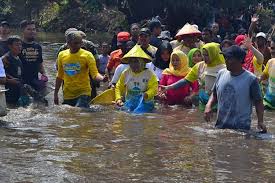 Rawa dano dikenal juga dengan nama cagar alam rawa danau. Ngagurah Dano Ribuan Warga Tangkap Ikan Bersama Kabar Banten