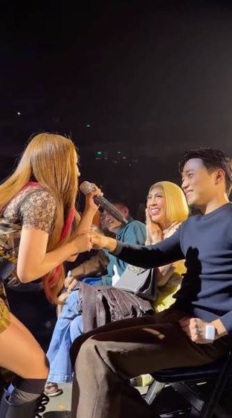 What if Ryan Bang had simply replied? Yeng Constantino recently revisited  her 2010 “what if” with Ryan Bang during her concert, revealing that the  budding romance ended after Ryan allegedly stopped responding