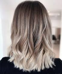 The Twist And Flip Bun Another Fantastic Hairdo For Wedding Events Official Suppers Or Style Events This Bun Is Subst Harfrisyrer Farge Har Har Og Skjonnhet