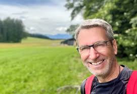 ERWANDERN eNTDECKEN eRLEBEN eRKENNEN