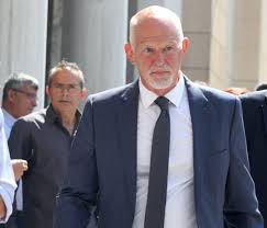 Oct 18, 2021 · αλλά ο γιώργος παπανδρέου επέλεξε μια ανάρτηση με αναφορές μεν στην 18η οκτώβρη του '81 και σε αυτή του 2021 αλλά όχι στο αν θα είναι υποψήφιος στις εσωκομματικές εκλογές. O Giwrgos Papandreoy Phge Se Synaylia Me Thn Kallonh Korh Toy Kai Shmera Oloi Miloyn Gi Ayto Queen Gr