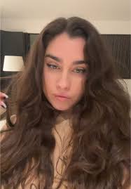 Live Video Reading Book